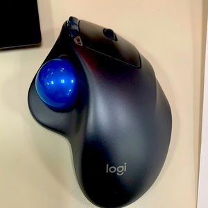 Logitech mouse with ball